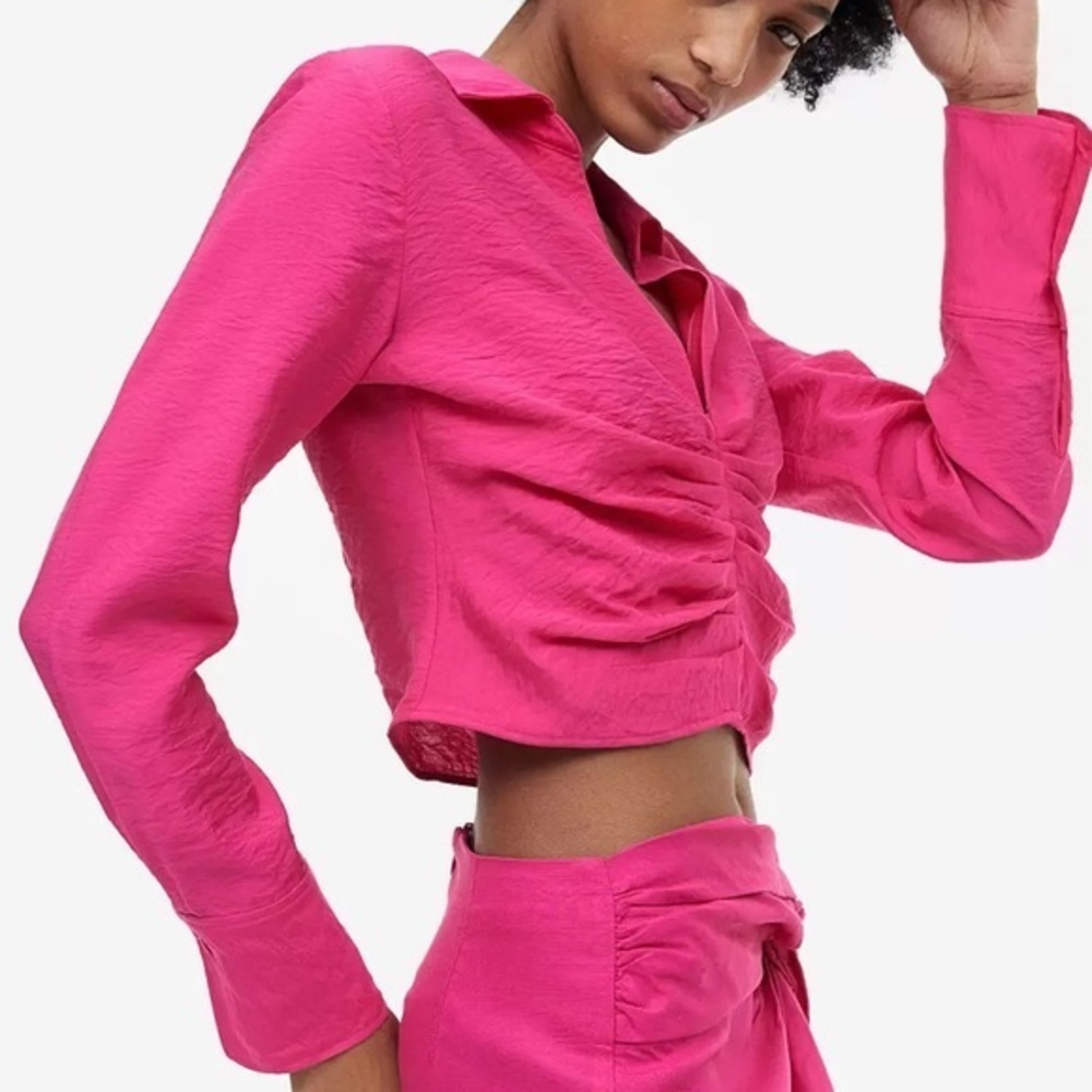H&M Pink Ruched Long Sleeve Crop Top